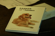 BOEK; Kanker bij honden..