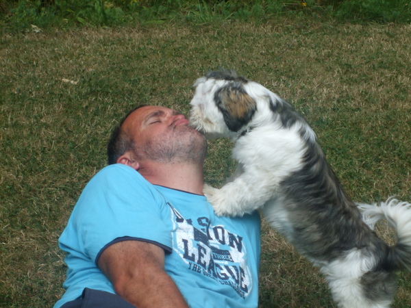 kyra met zijn baasje