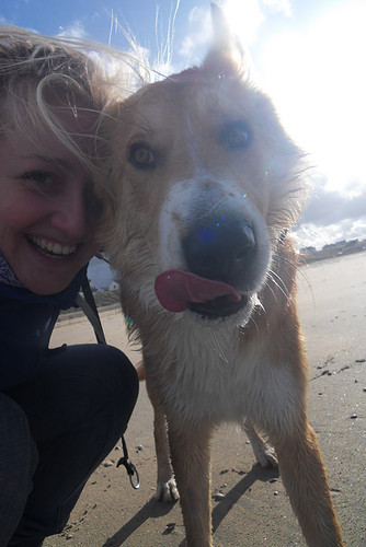 Samen naar het strand