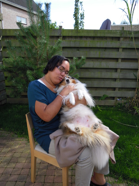 Knuffelen met de toekomstige moeder...