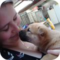 Toen Kenai nog een pupje was, mocht ik haar op die foto voor de eerste maal vastnemen en knuffelen als ik op bezoek ging bij de kwekers! :)
Momentje om nooit meer te vergeten!
Nog steeds grote Kenai-Liefde! <3