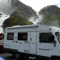 Met de camper op vakantie en de hond mag mee