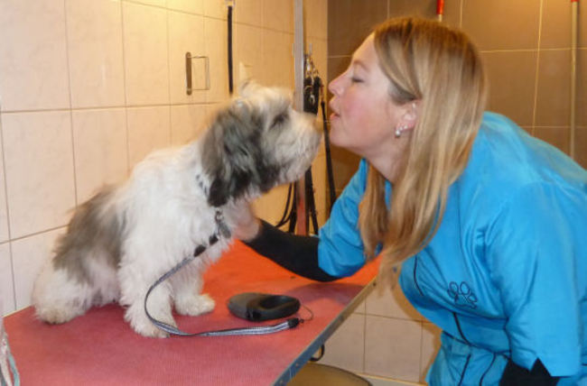 Samen met Marielle op de foto, vlak voor mijn was en knip beurt :-)
19-11-2012