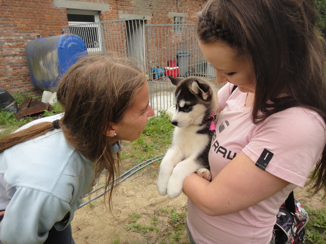 Kusje voor fokster An.